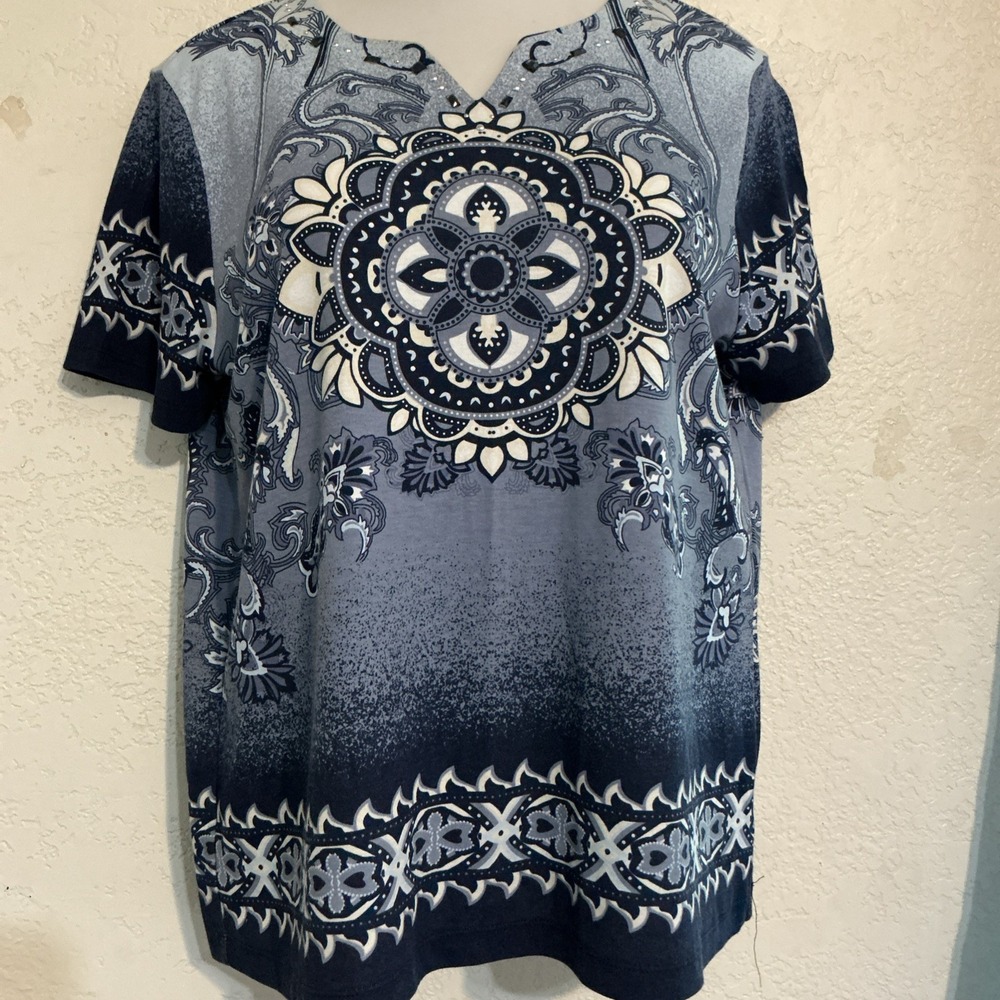 J Bee Mandala Floral Boho Bling Split Neck Short Sleeve Blouse Womens Size Large